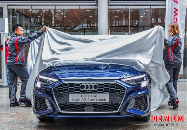 全新奧迪A3 Sportback實(shí)車(chē)現(xiàn)身，網(wǎng)友：這才是年輕人喜歡的菜