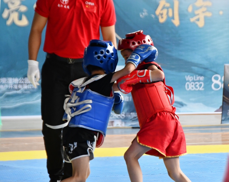 匯聚精英、培養(yǎng)人才，2020川南五市武術(shù)散打邀請賽圓滿落幕
