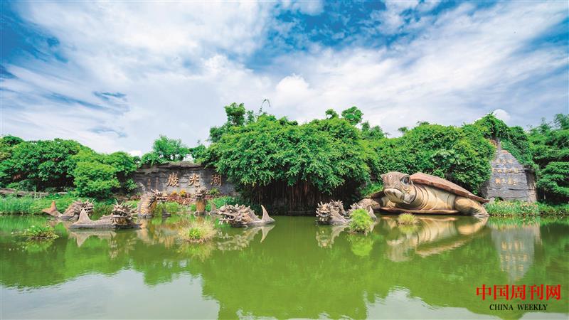 湖光巖龍魚(yú)神龜.jpg