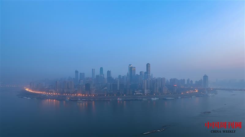 攝圖網_500603857_重慶高樓群島日出（企業(yè)商用）.jpg