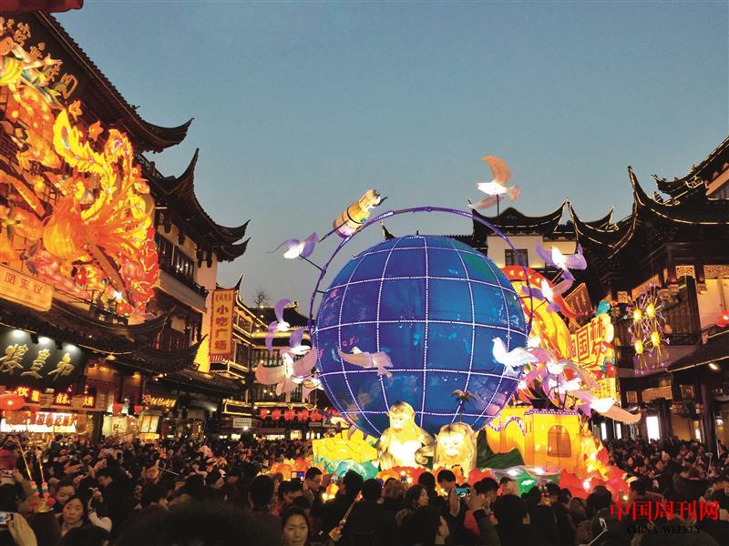 攝圖網(wǎng)_501128549_新年城隍廟燈會(huì)（企業(yè)商用）.jpg