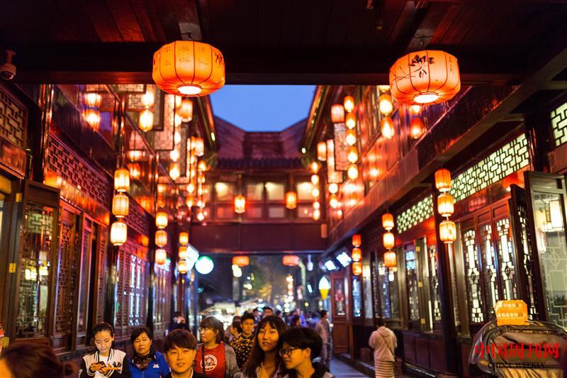 攝圖網(wǎng)_500180915_成都巷子景點(diǎn)夜景(企業(yè)商用).jpg